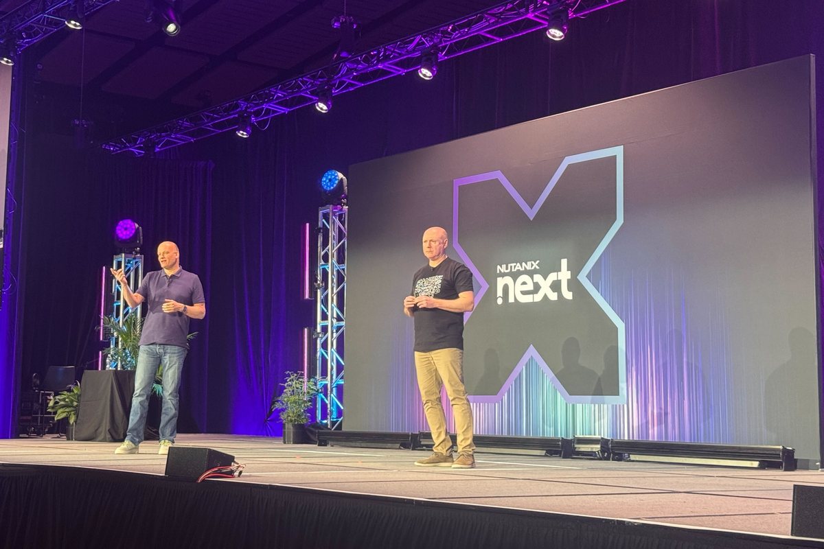 Jeroen and Angelo on stage at Nutanix .NEXT 2026 in Chicago